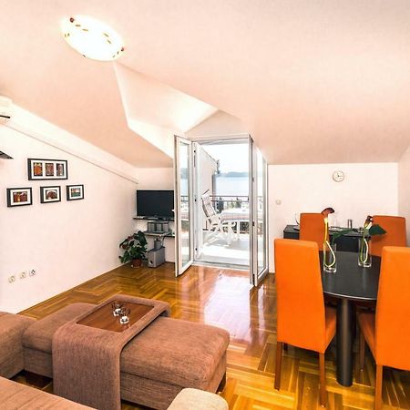 Ferienwohnung Lambrisa Trogir Exterior foto