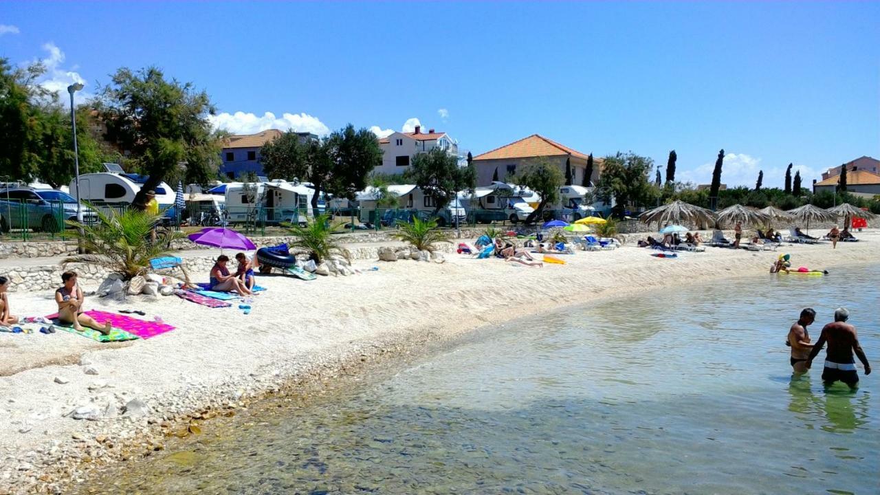 Ferienwohnung Lambrisa Trogir Exterior foto