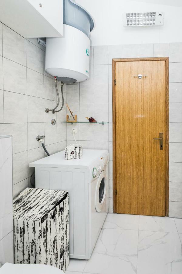 Ferienwohnung Lambrisa Trogir Exterior foto